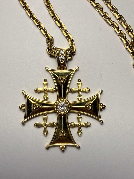 Cruce Ierusalim din aur de 18k cu lanț