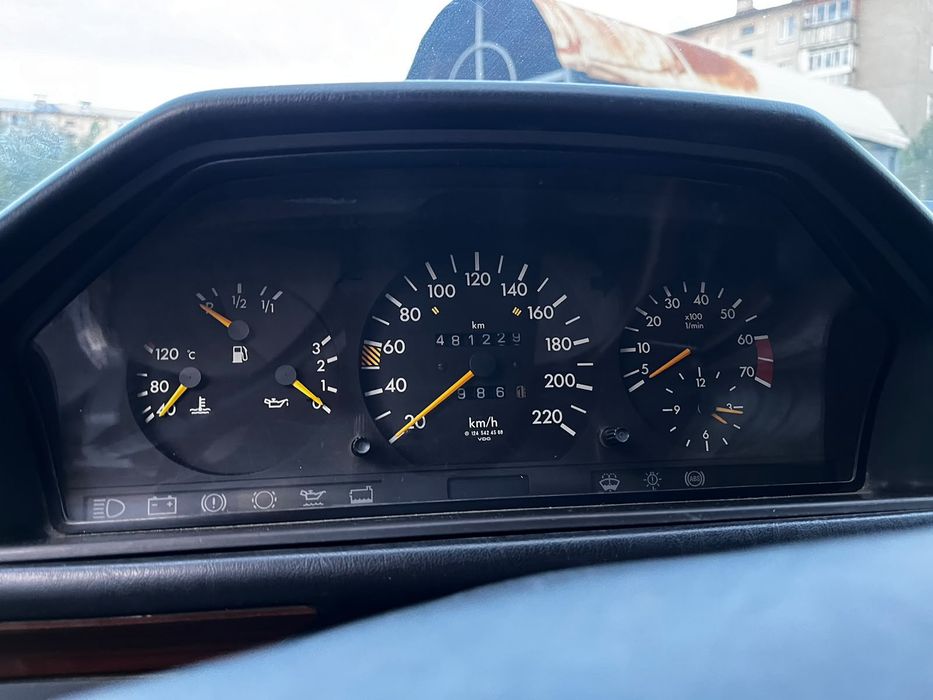 Продам мерседес 230 автомат