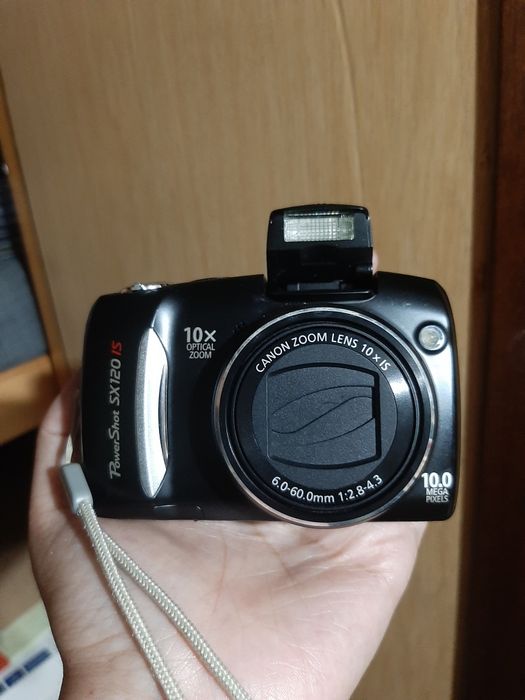 aparat foto digital Canon PowerShot SX120 is în stare bună