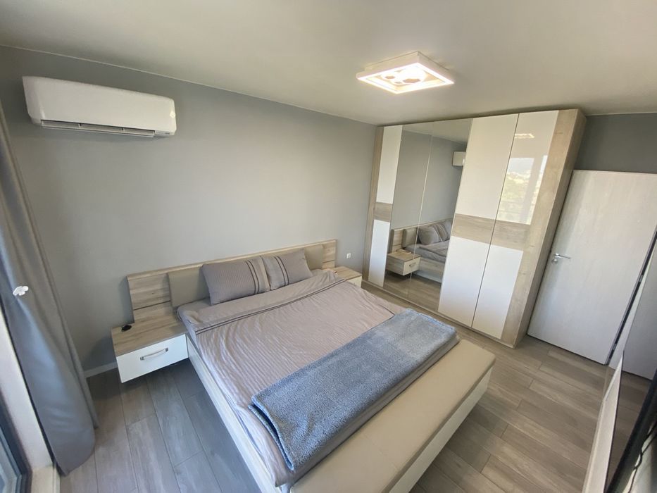 Спално легло с LED табла + пейка с ракла 160/200 см