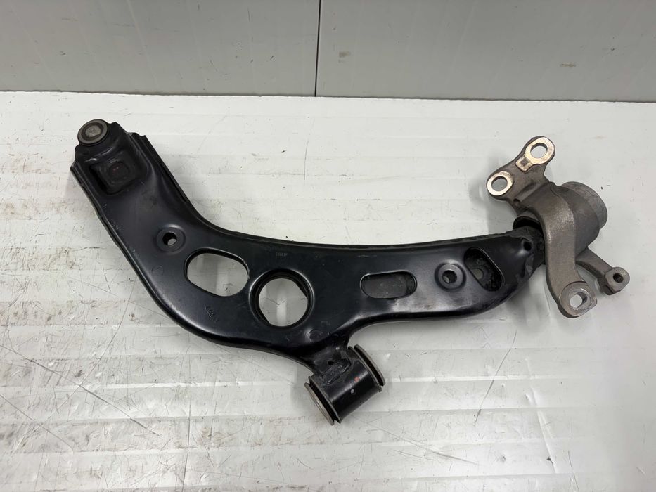 Преден Ляв Носач с Тампон за БМВ Ф48 Ф39 Ф40 Ф45 BMW F48 F39 F40 F45