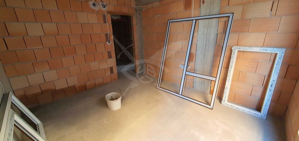 Продава се Двустаен апартамент в Пловдив, Христо Смирненски - 79 кв.м за 1200 €/кв.м - Снимка #1