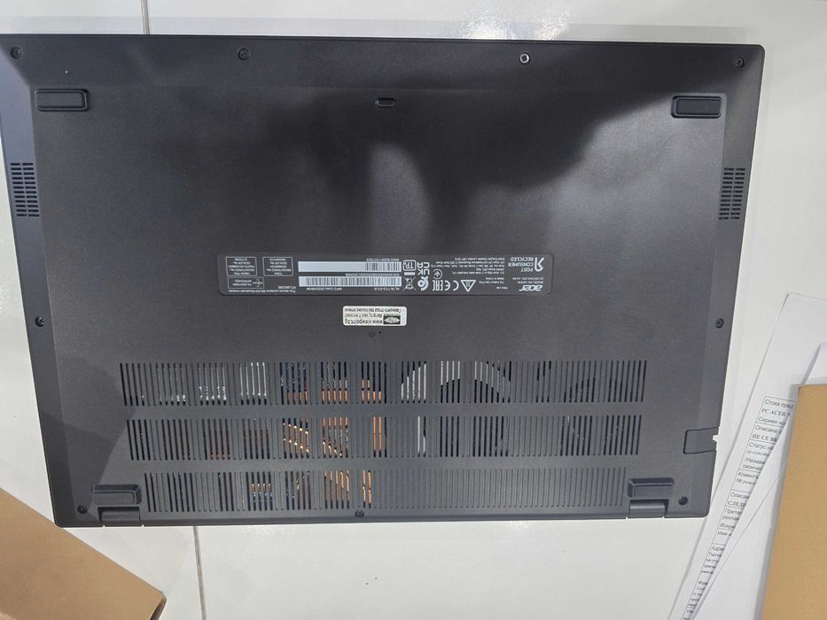 Acer NITRO LITE 16 (Shale Black edition)