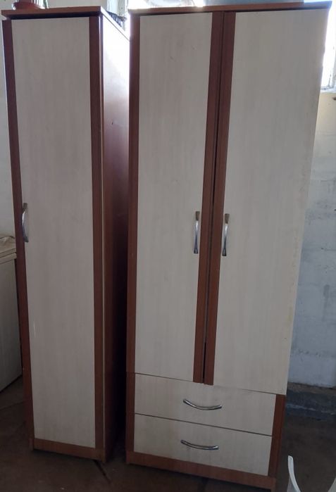 Продам шкафчик плательный с полочками. Раздвижка есть