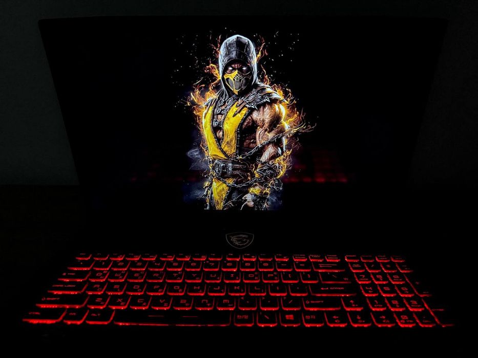 MSI BRAVO 17.3 Gamming kuchli noutbook