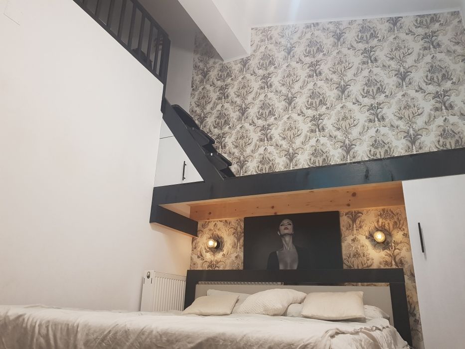 Persoana fizica Vand apartament cu 2 camere