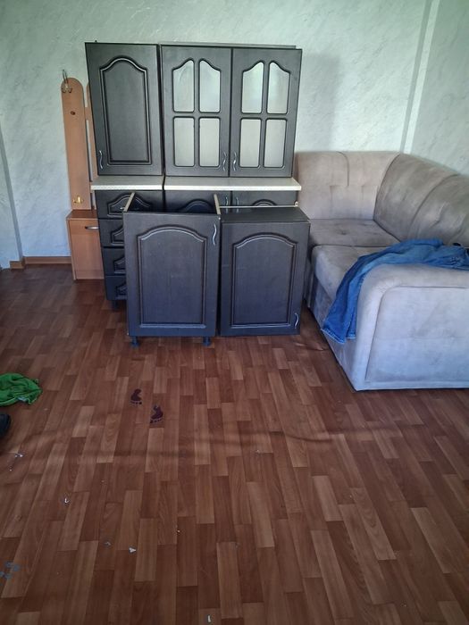 Продам мебель гарнитур