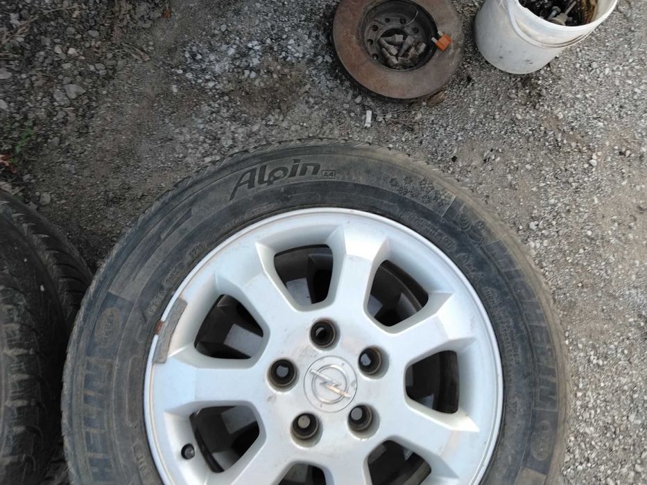 Гуми с джанти от опел астра