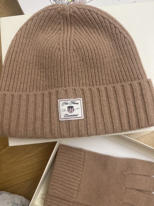 подарочный набор шапка и перчатки Gant