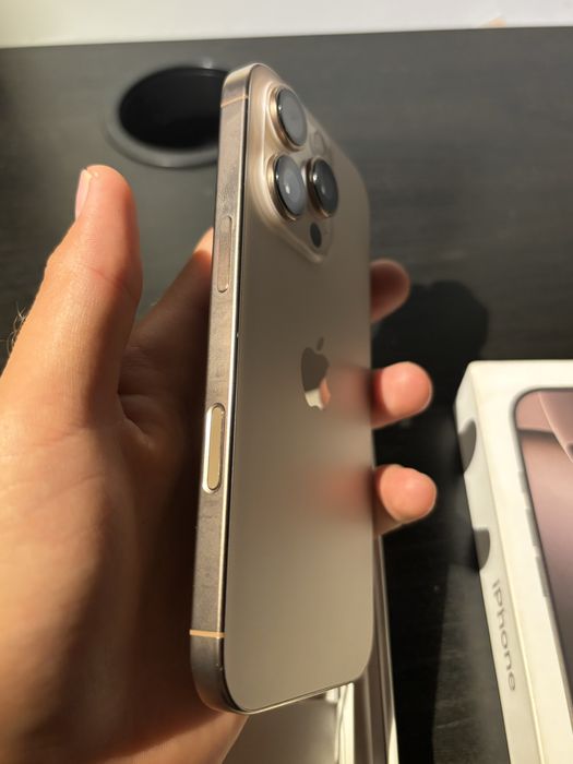 Iphone 16 pro.