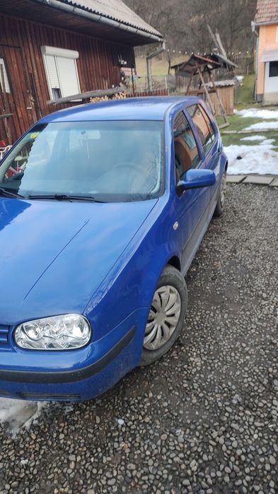 Vând sau schimb Golf 4 ,cu 4 x 4