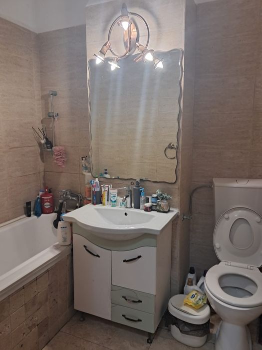 Vand apartament 2 camere, scoala 194