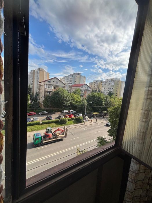 Închiriez Garsonieră!