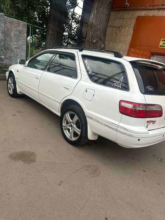 Тойта камри грация