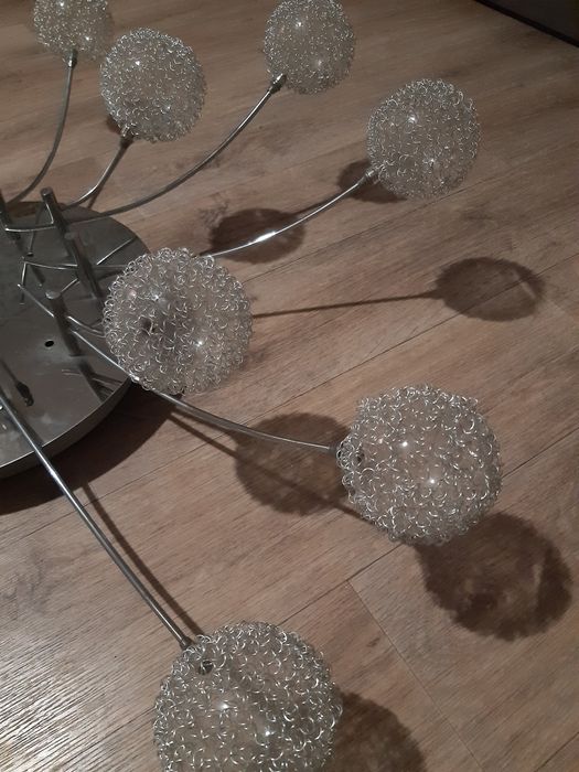 Красивая , стильная люстра