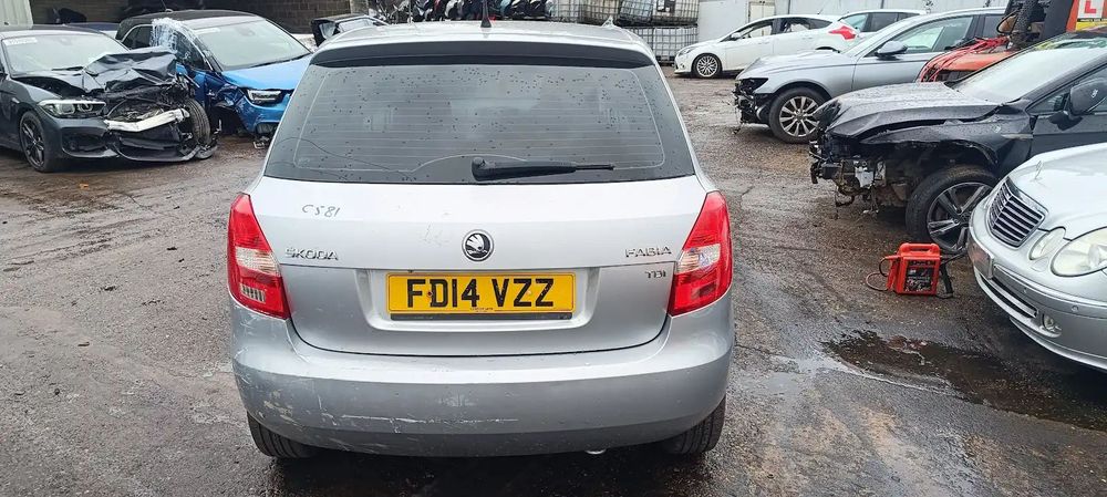 Dezmembrari / Dezmembrez Skoda Fabia 2 (5J, 542) [Fabr 2007-2014] 1.6 TDI CAYC cutie viteze manuala cod culoare LA7W