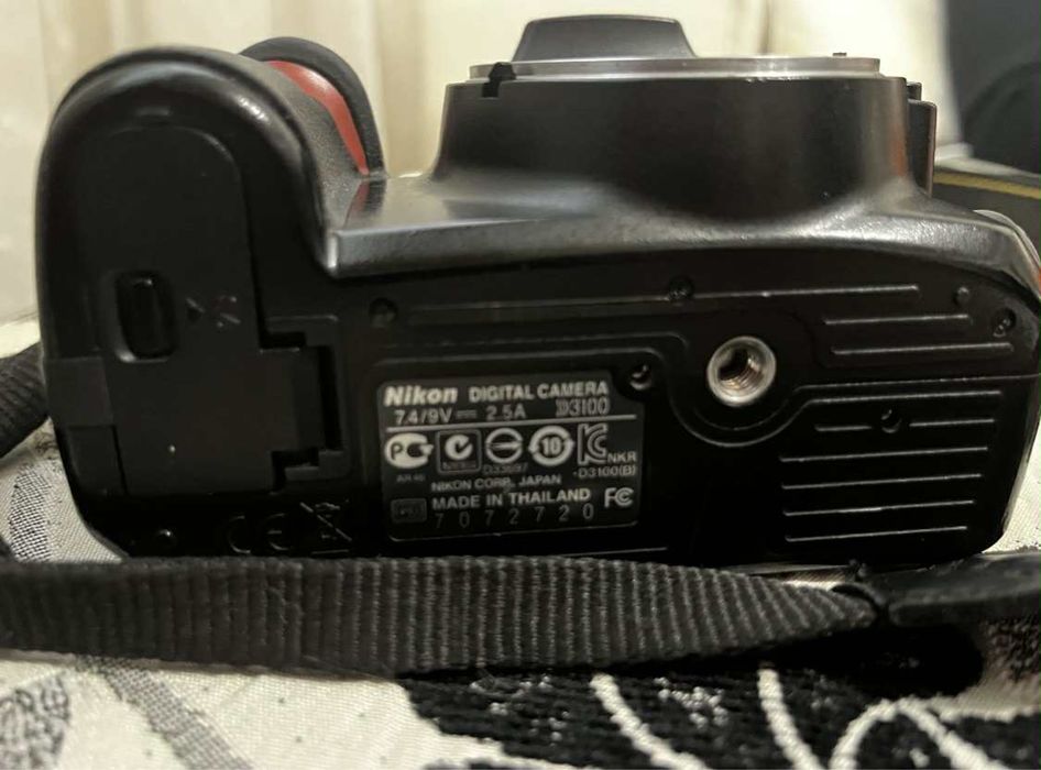 Фотоапарат Nikon D3100