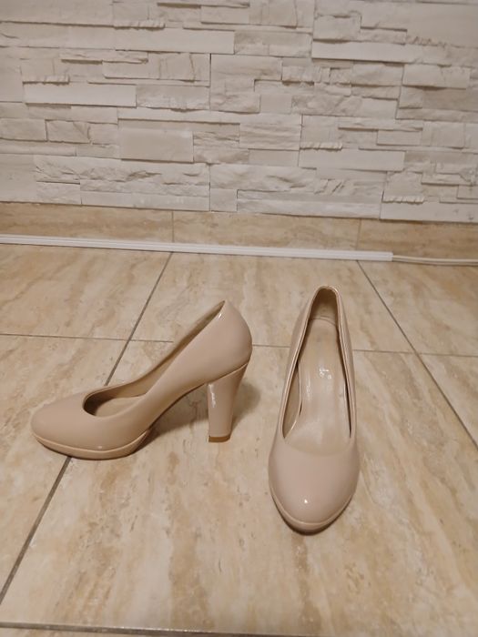 Pantofi dama culoarea crem