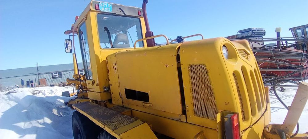 Продам автогрейдер ДЗ 122