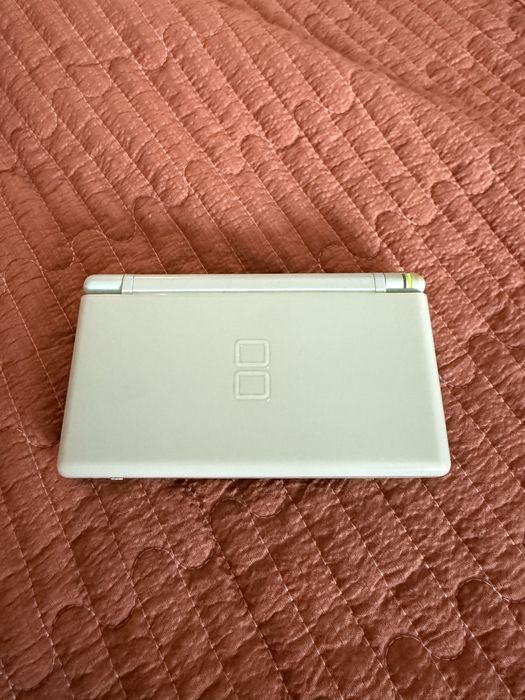 nintendo DS lite