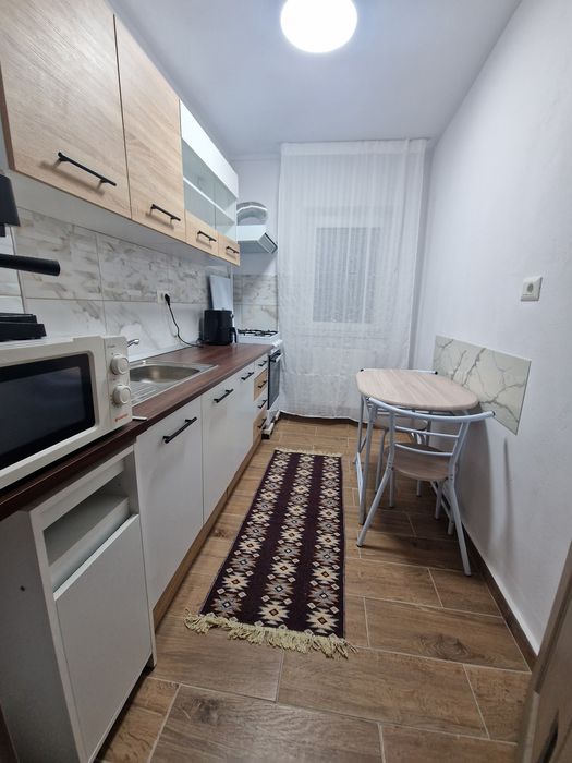 Apartament 2 camere de închiriat
