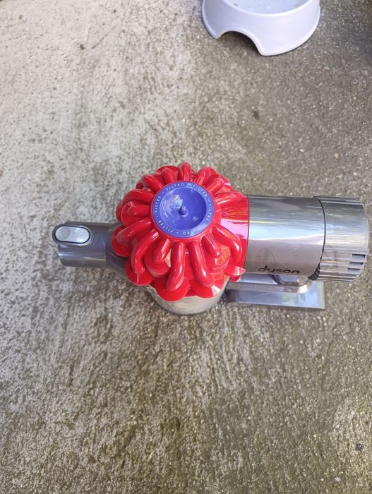 Прахосмукачка Dyson SV 03