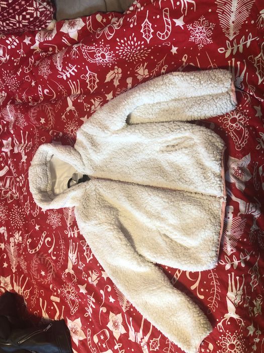 Детски бял пухкав суичър