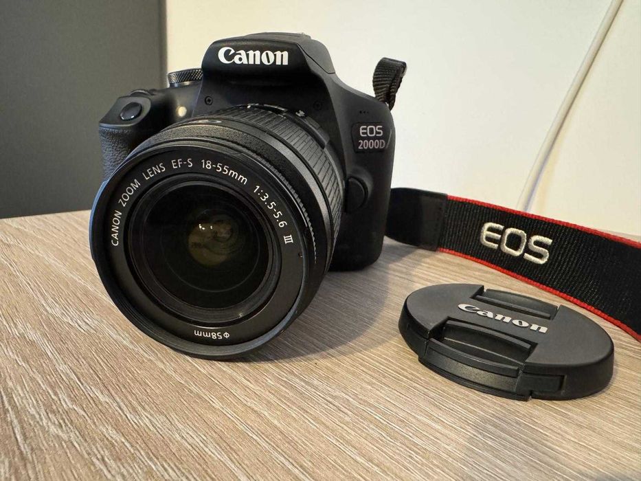 Camera foto DSLR EOS 2000D