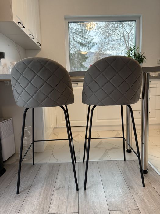 Бар столове 2бр.