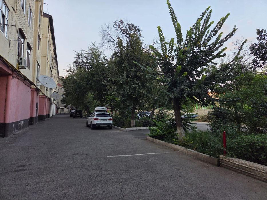 3-комн., 3 этаж, пр.Жамбыла (бывш. Горбольница)