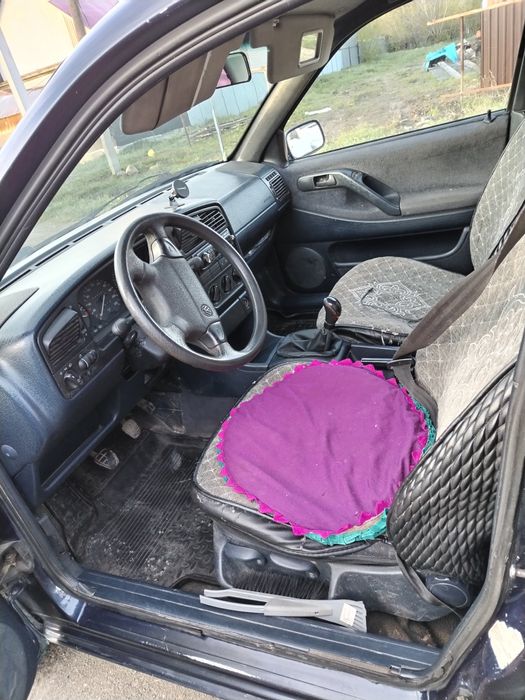 Продам пассат б4 универсал 1,8