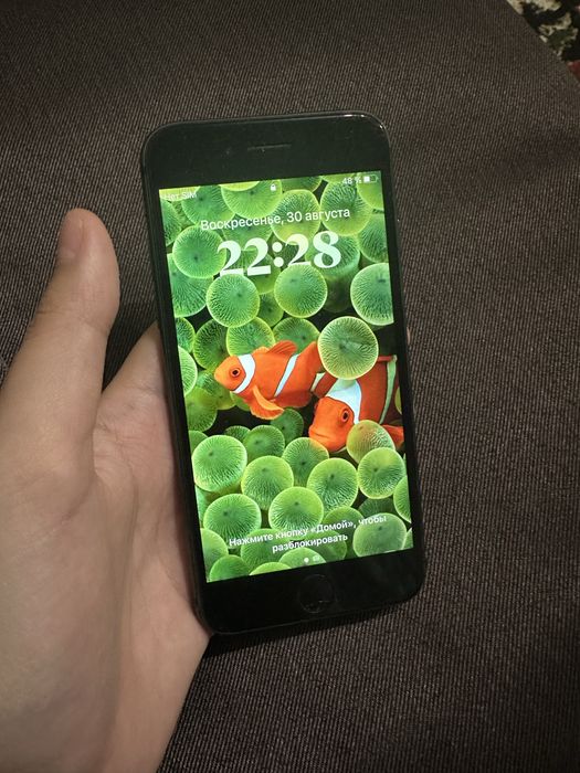 iPhone 8 продается либо обменивается