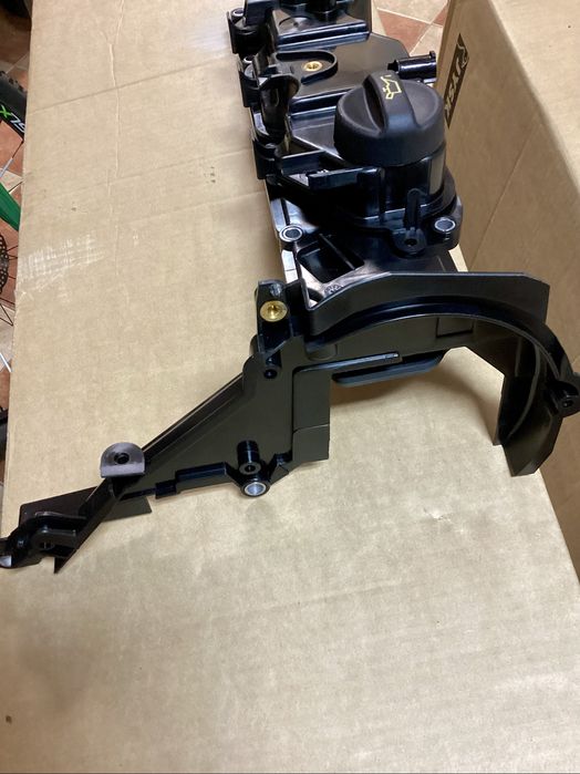 Капак клапани Ford B-Max C-Max Escort S-Max