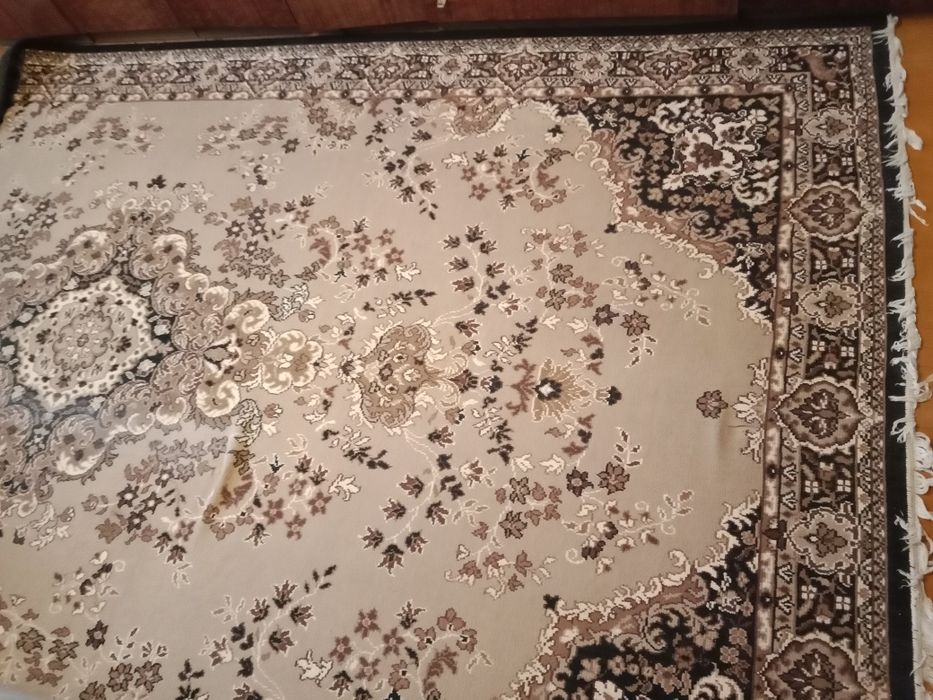 Отдам ковёр бесплатно