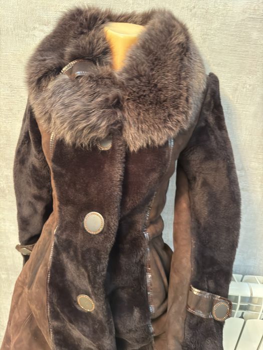 Продам дублёнку 42 размер