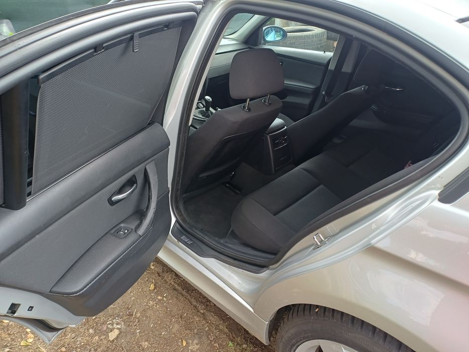Dezmembrez bmw e 90