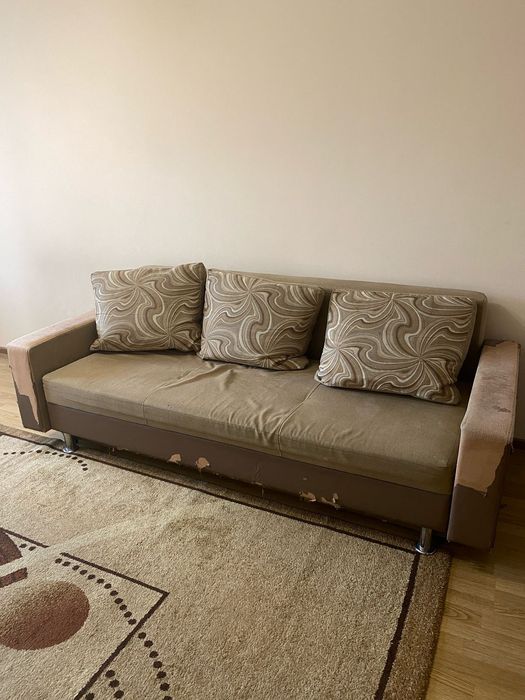 Продам  диван в рабочем состоянии