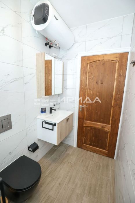 Двустаен апартамент в центъра