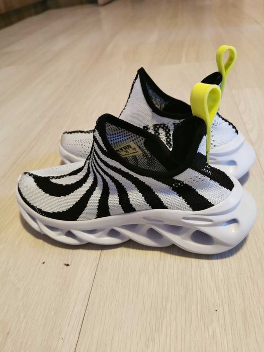 Дамски маратонки #VDR