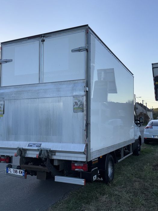 IVECO  2019 — imagine 4