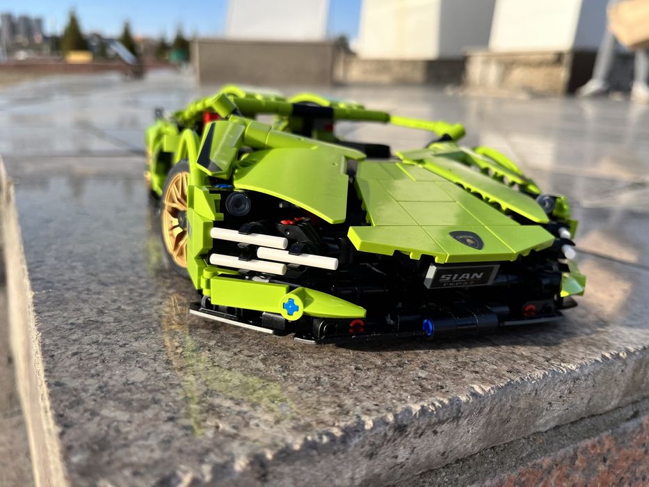 Конструктор Ламборгини собранный