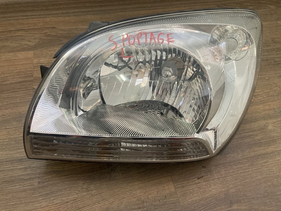 Ляв фар за Kia Sportsge / Киа Спортийдж 2007г