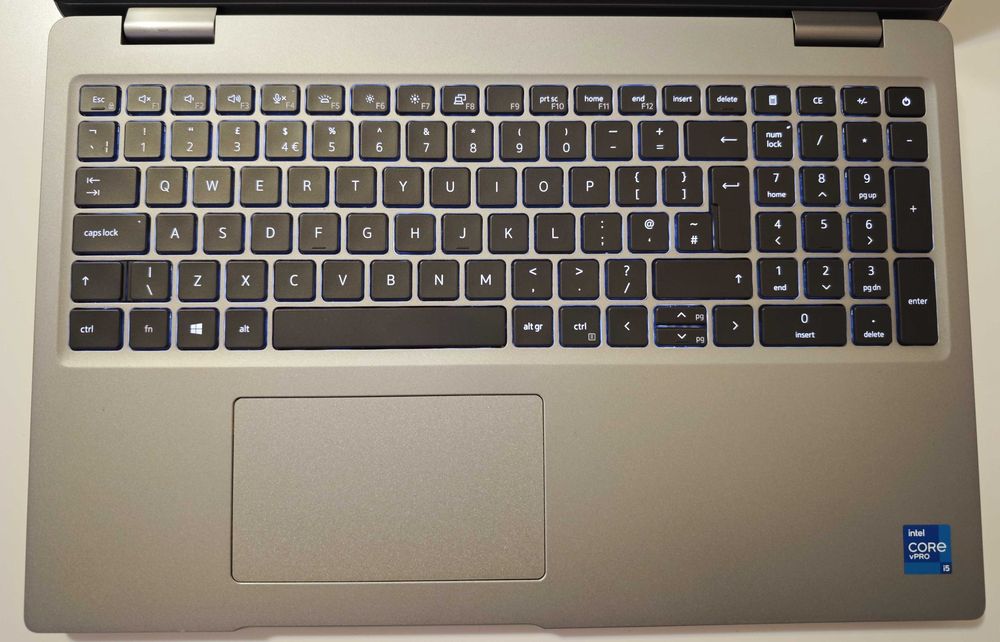 Dell Latitude 5520 FHD IPS i5-1145G7/256GB/8GB