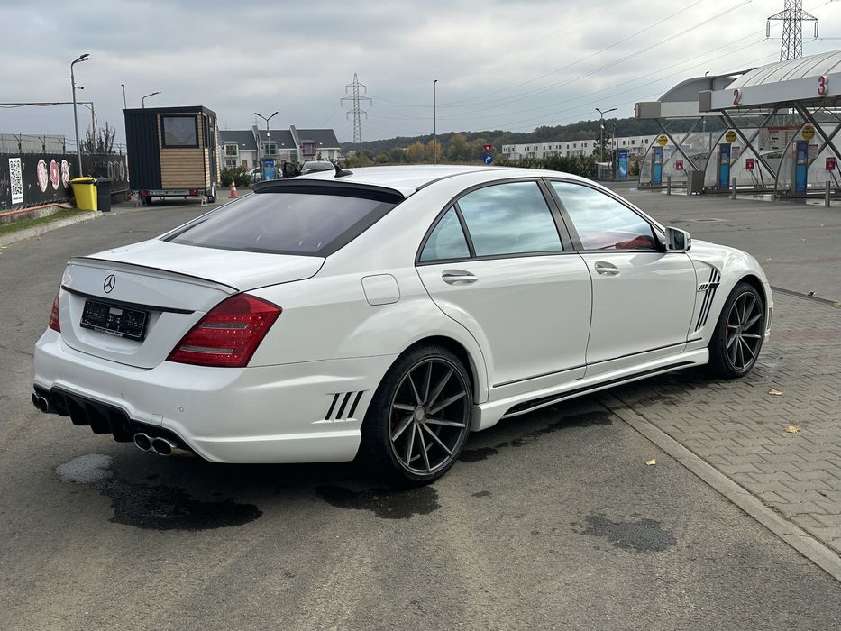 Mercedes Sklase  Loong 550