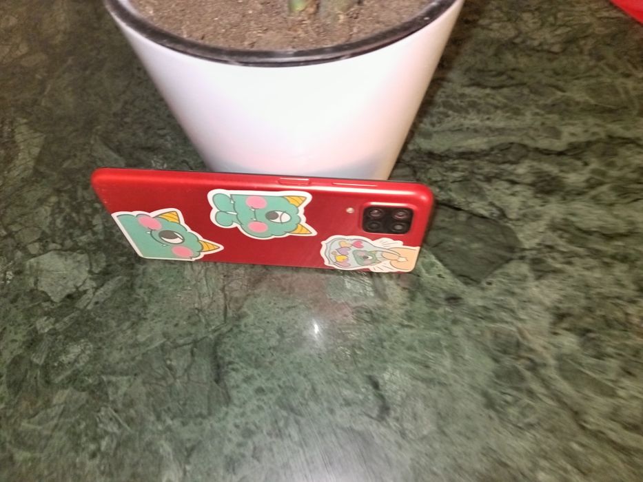 Продаеться самасунг а12