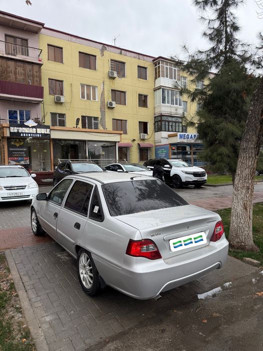 Nexia 2 ideal holatda