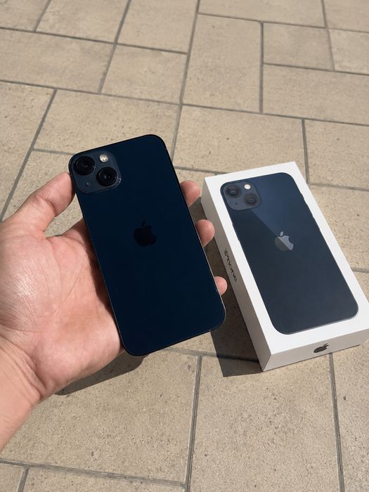 Apple iPhone 13