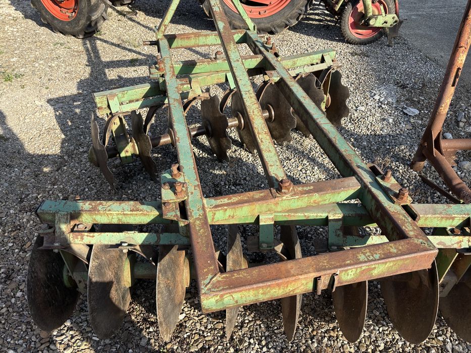 Disc purtat pe rulmenti.