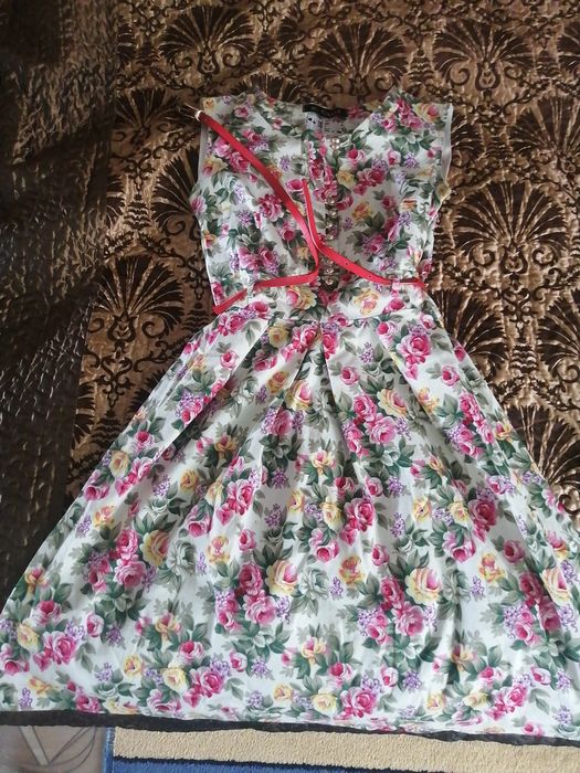 Продам подрастковые вещи