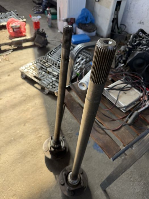 Задни полуоски от GrandCherokee WJ